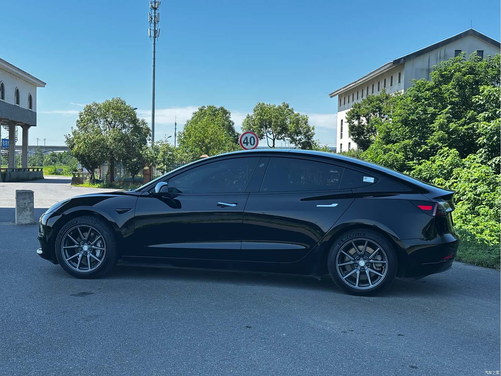 Tesla Model 3, 2020 4