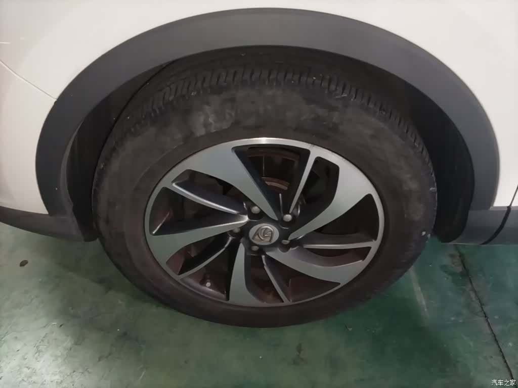 Wuling 560, 2016 23