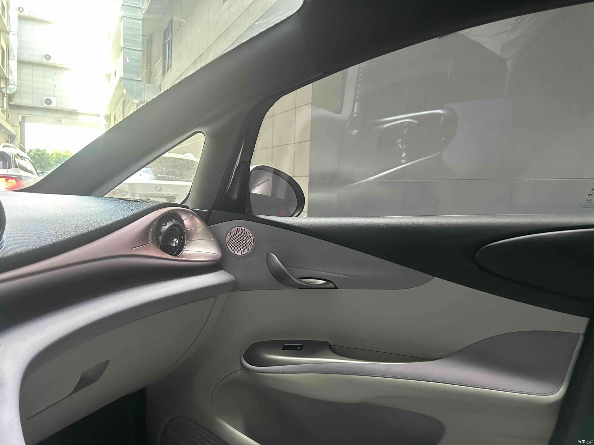 BYD Dolphin, 2022 16