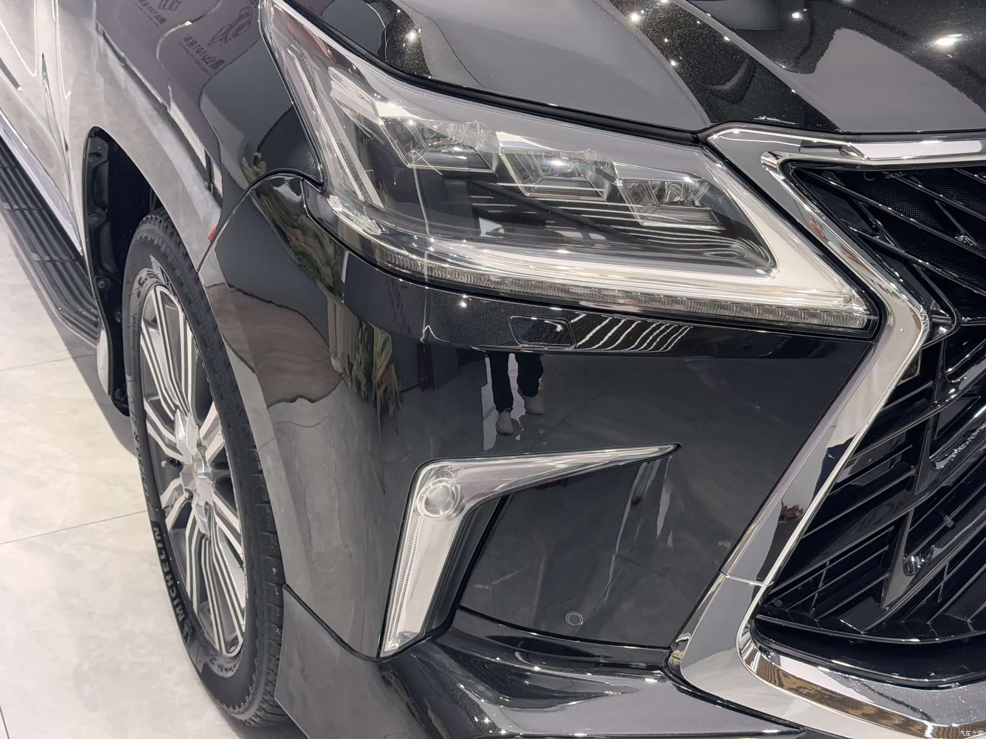 Lexus LX, 2017 4
