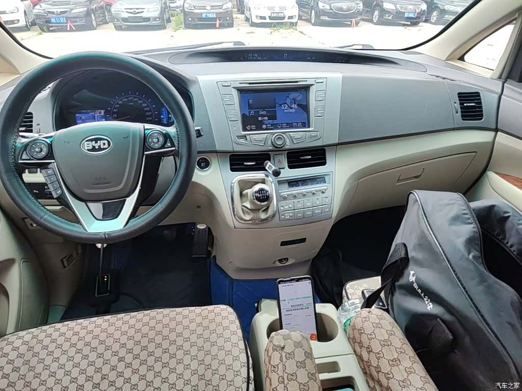 BYD M6, 2014 6