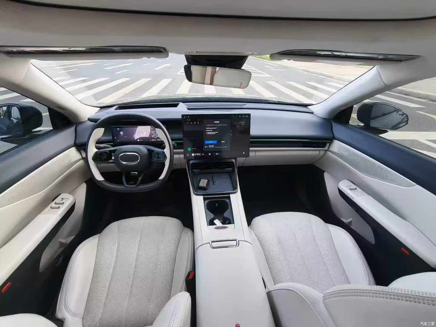 Lynk & Co 02, 2024 все фото