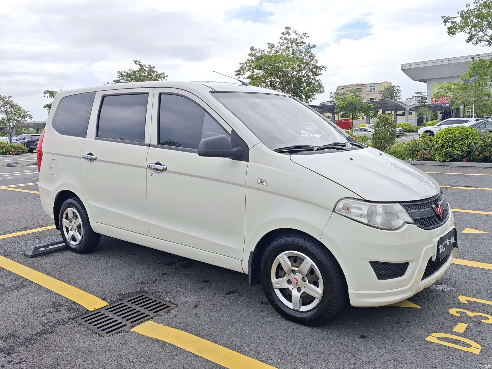 Wuling Hongguang, 2017 3