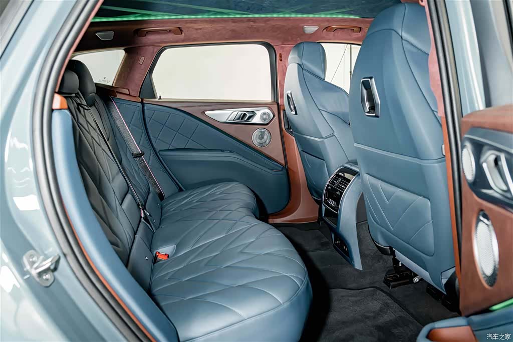 BMW XM, 2024 22