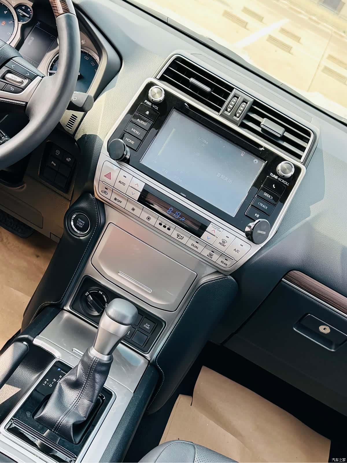 Toyota Prado, 2019 25