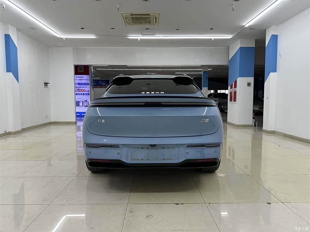 Zeekr 007, 2025 4