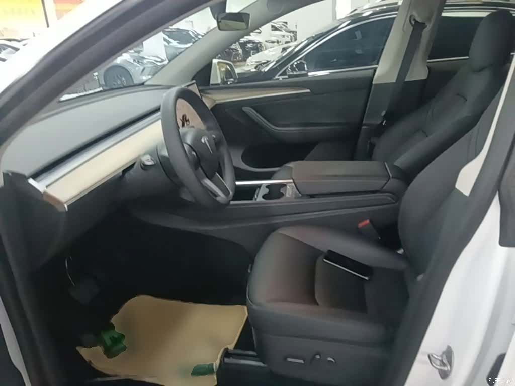 Tesla Model Y, 2021 15