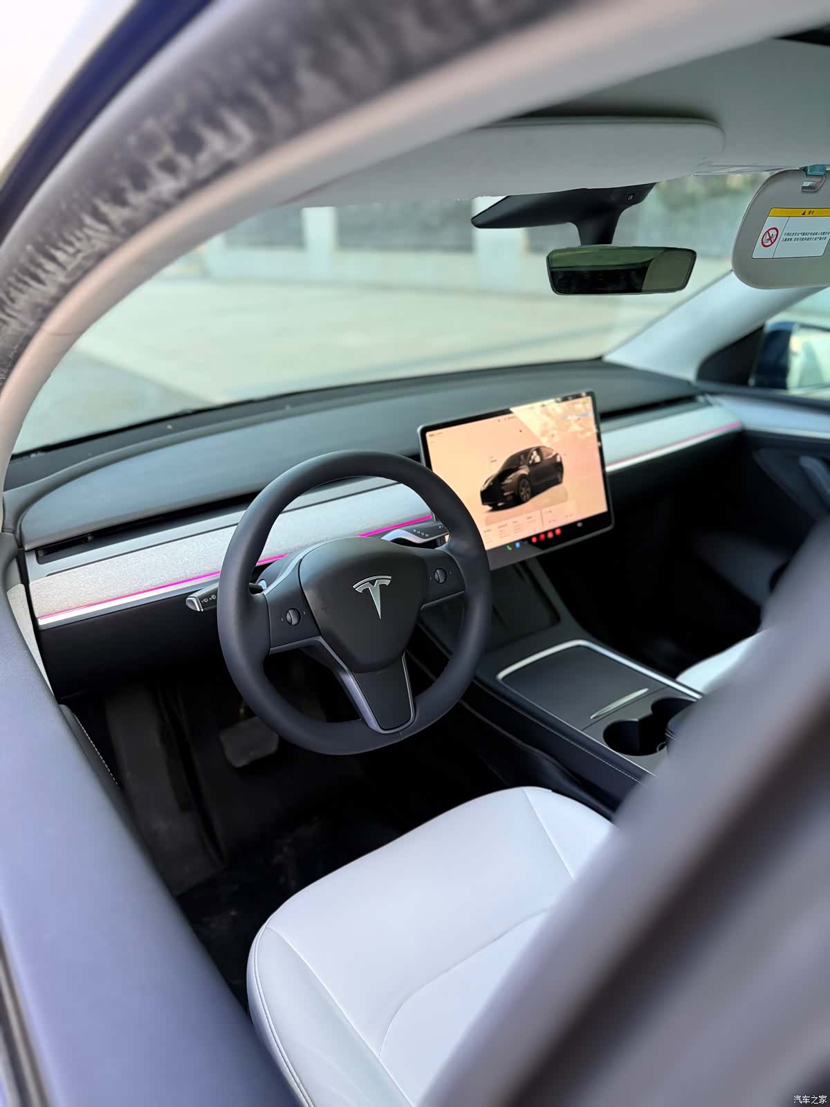 Tesla Model Y, 2023 все фото