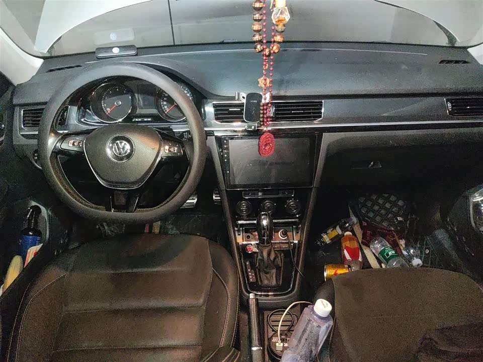 Volkswagen C-TREK Wei Collar