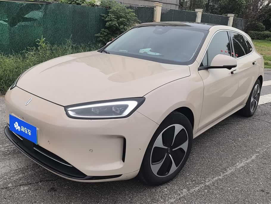 AITO Ask the world M5