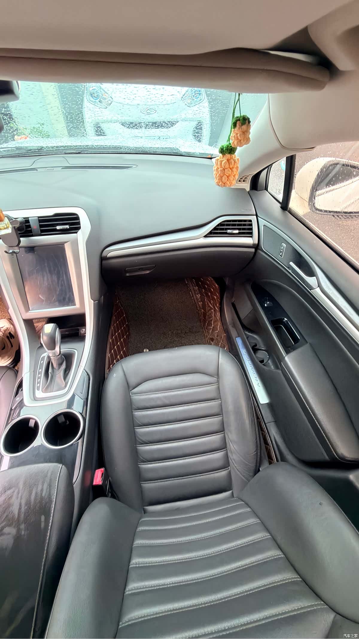 Ford Mondeo, 2016 11