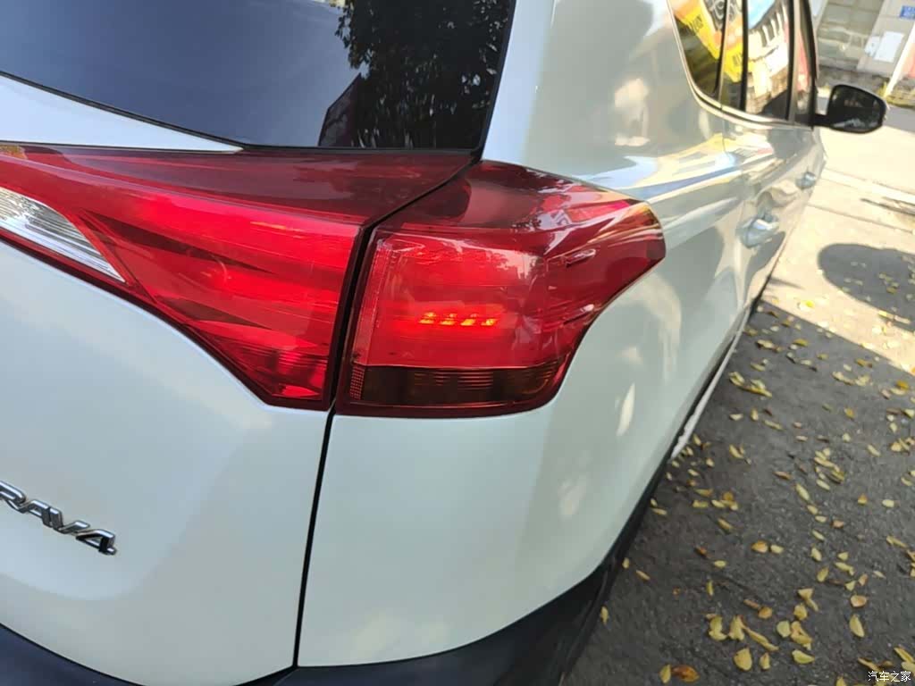 Toyota RAV4, 2016 8