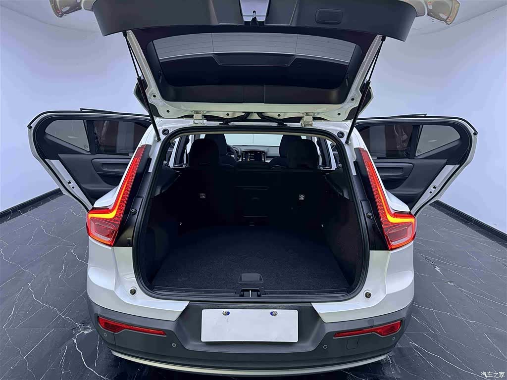 Volvo XC40, 2022 7