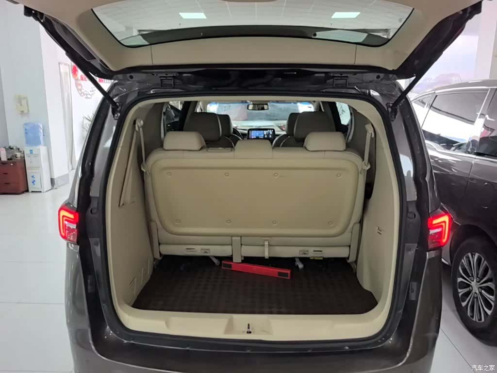 Buick GL8, 2023 19