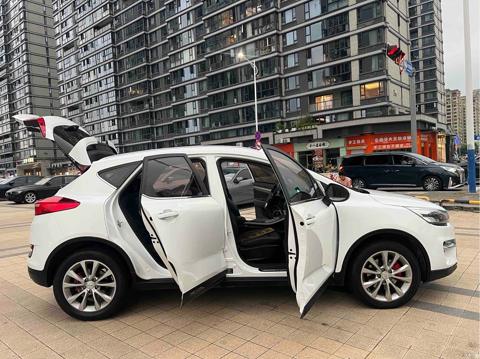 Geely Emgrand, 2019 18