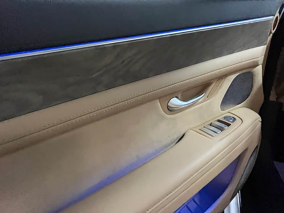 AITO Ask the world M7