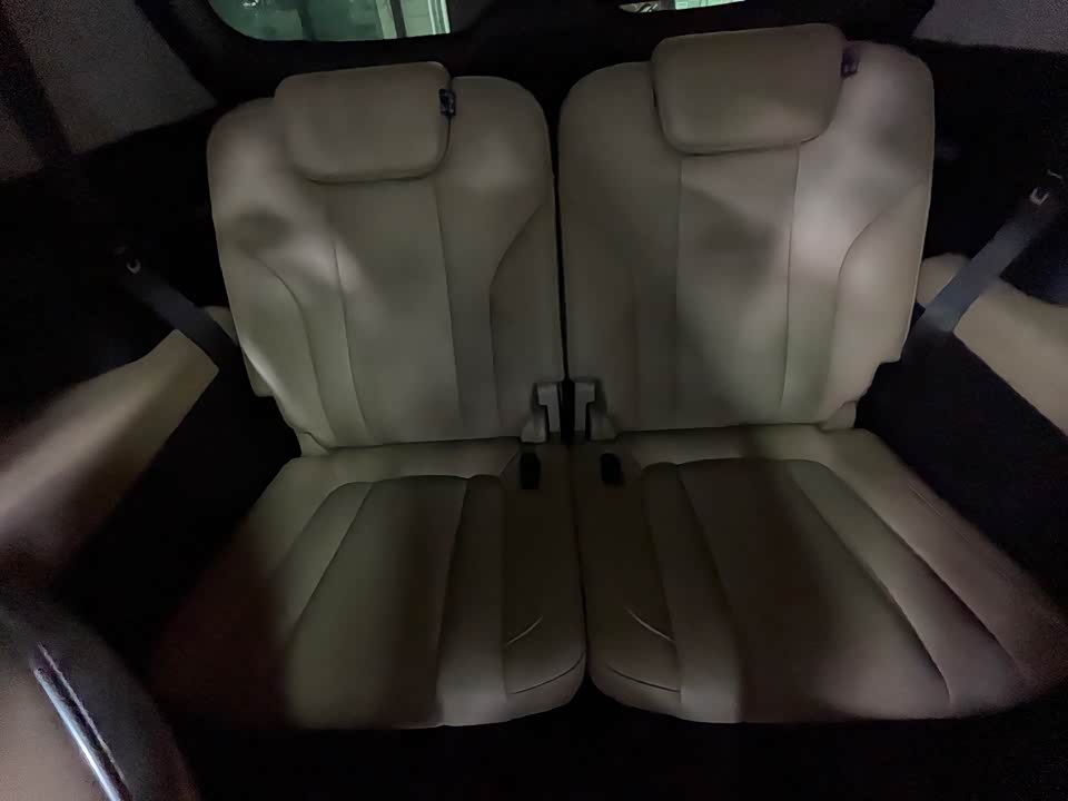 AITO Ask the world M7