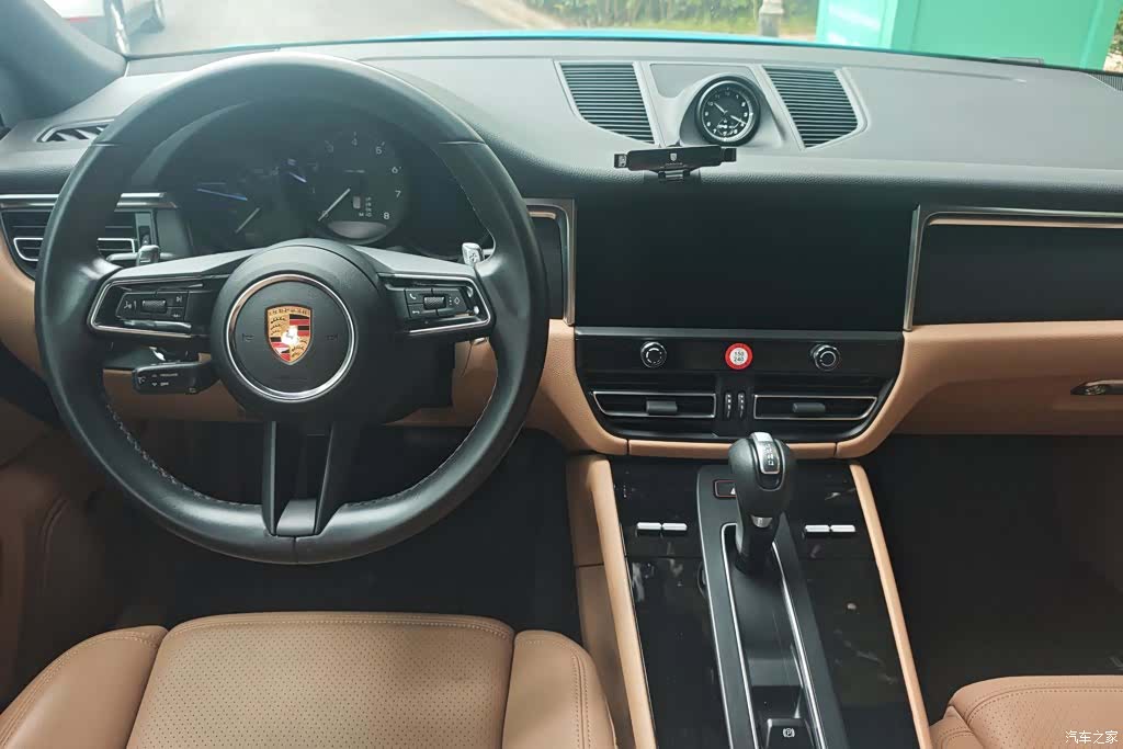 Porsche Macan, 2022 11