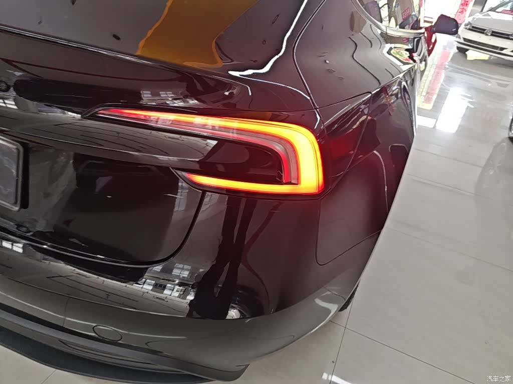 Tesla Model 3, 2025 24