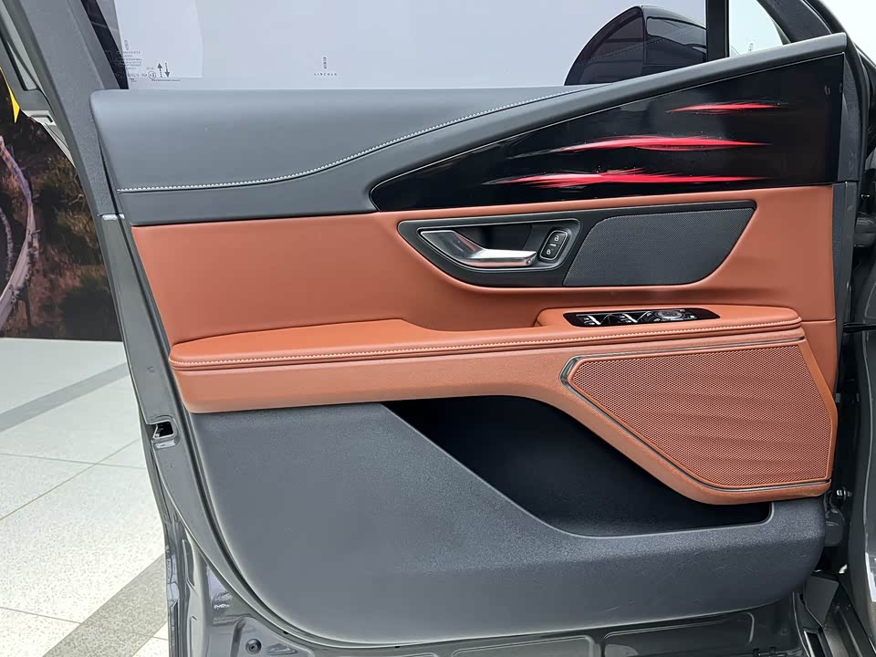 Lincoln Navigator