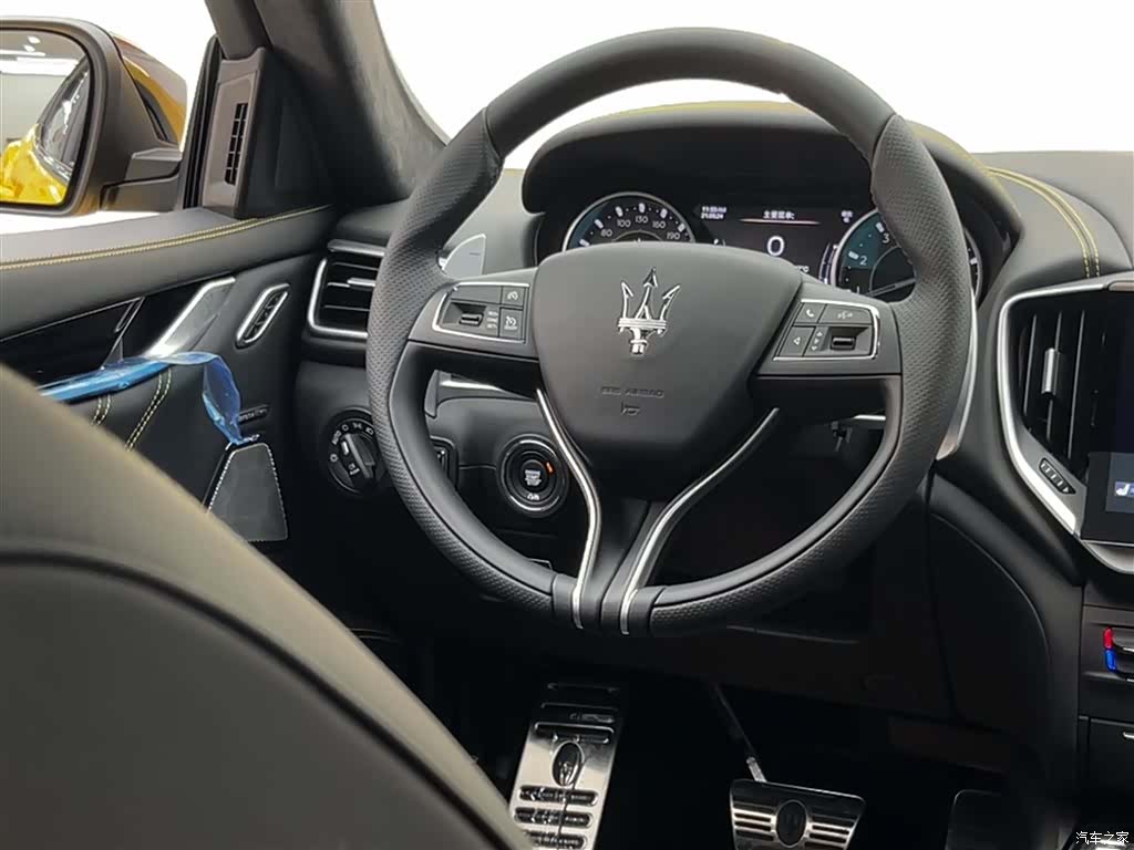 Maserati Ghibli, 2024 40