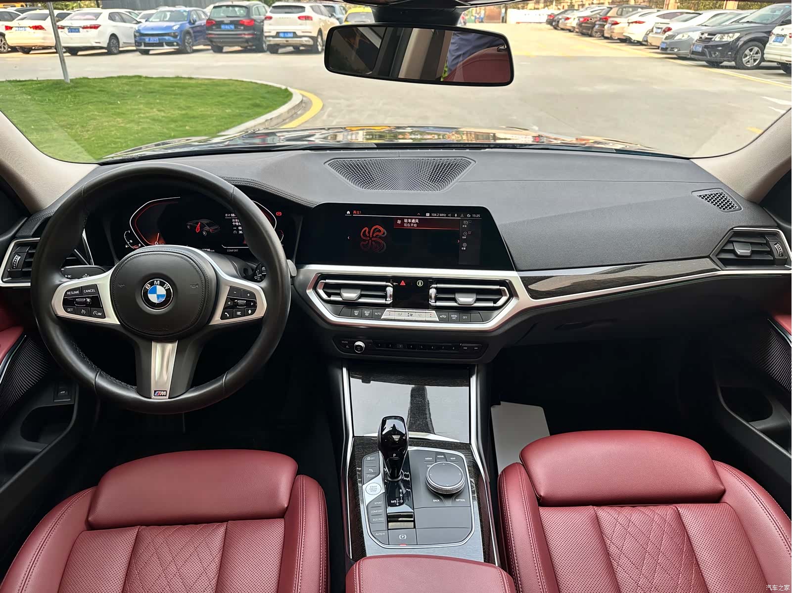BMW 3 Series, 2022 все фото