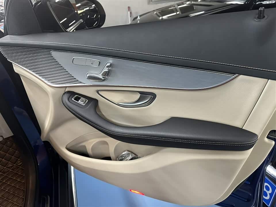 Mercedes-Benz EQC Mercedes-Benz EQC