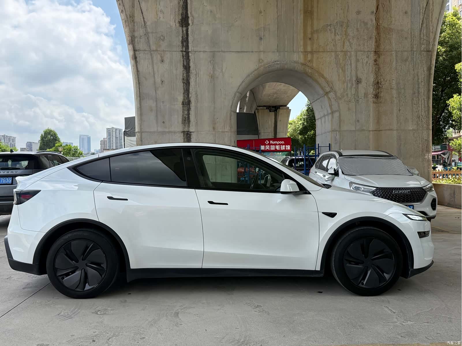 Tesla Model Y, 2025 11