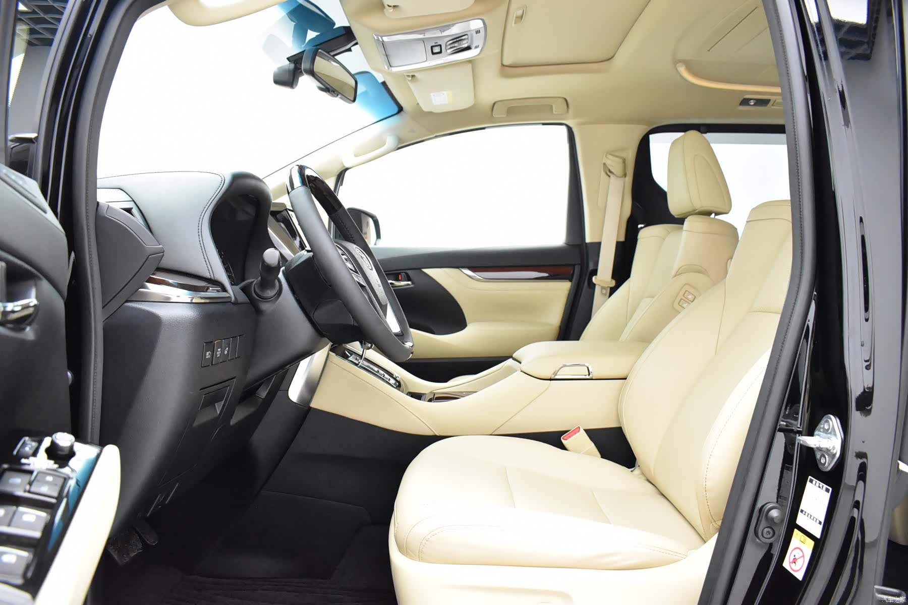 Toyota Alphard, 2016 6