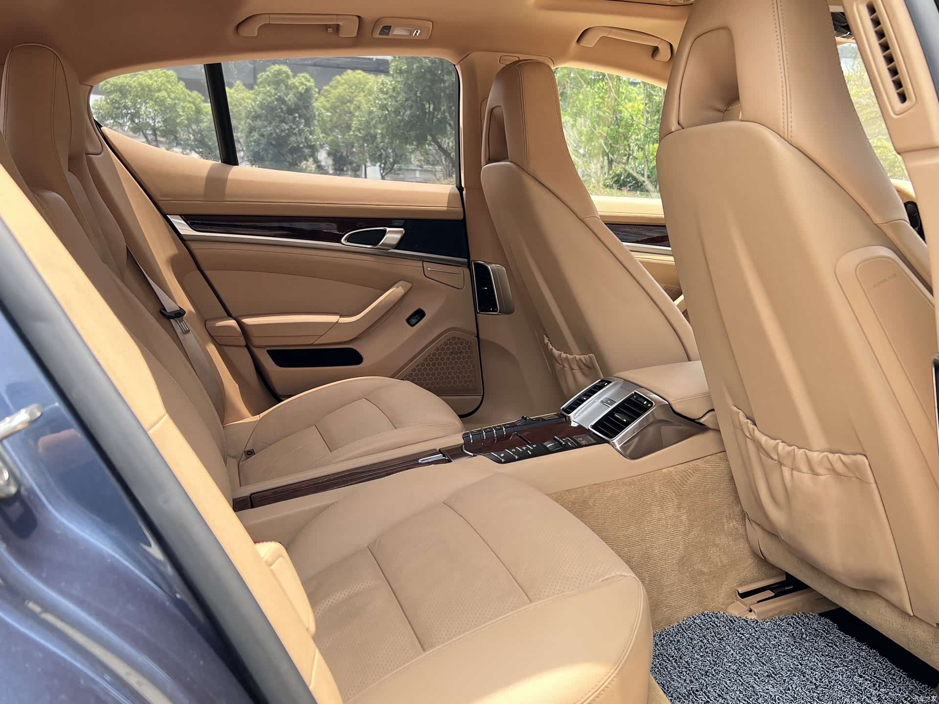 Porsche Panamera, 2011 16