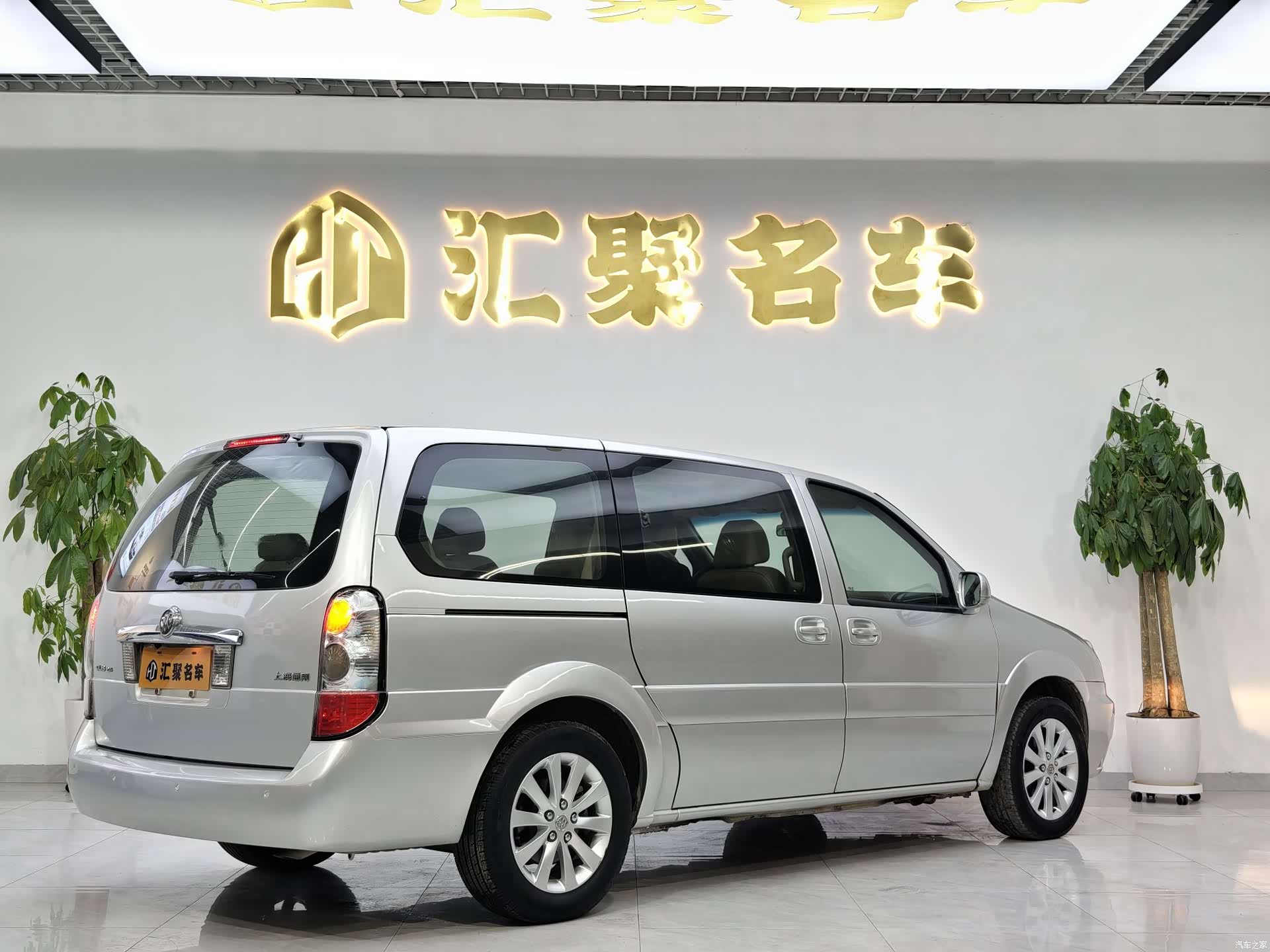 Buick GL8, 2014 все фото