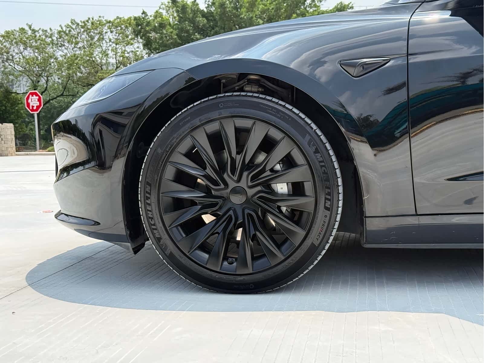 Tesla Model 3, 2024 10