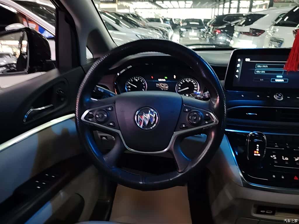 Buick GL8, 2021 11