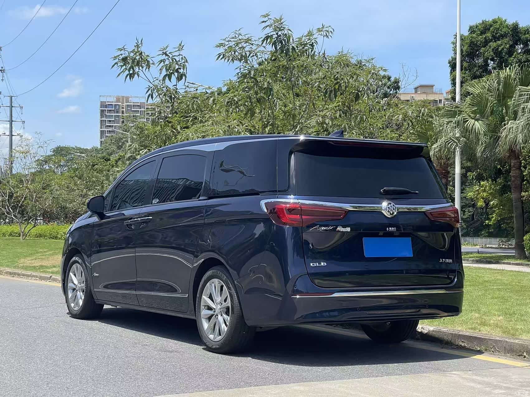 Buick GL8, 2021 4