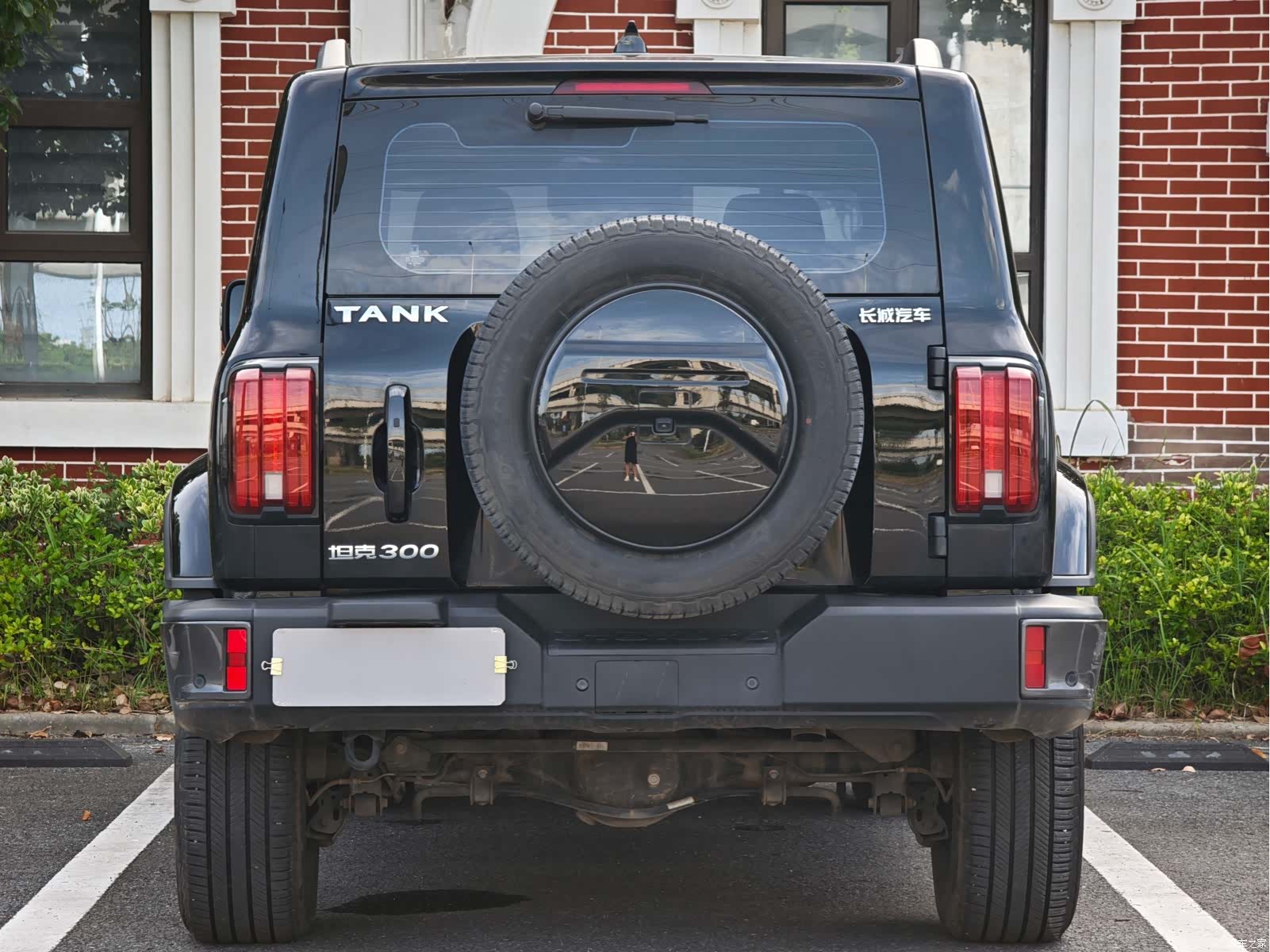 Tank 300, 2023 6