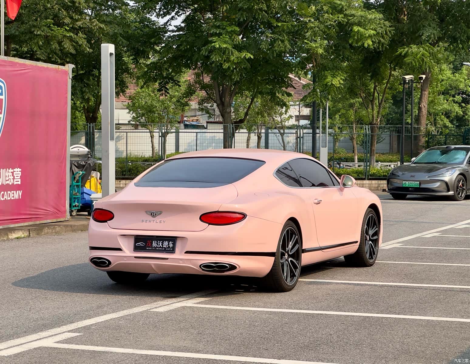 Bentley Continental GT, 2014 все фото