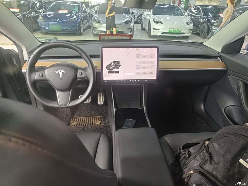 Tesla Model 3, 2019 10