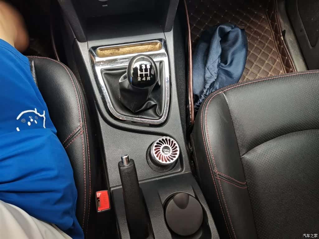 BAIC S2, 2016 14