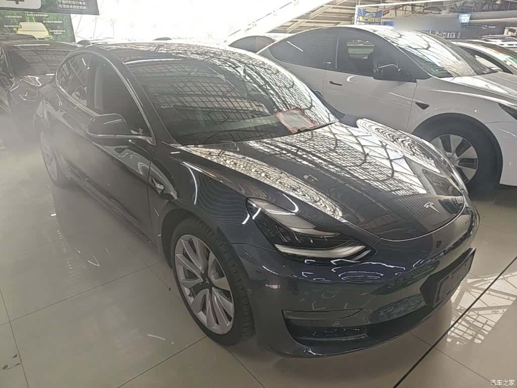 Tesla Model 3, 2019 4