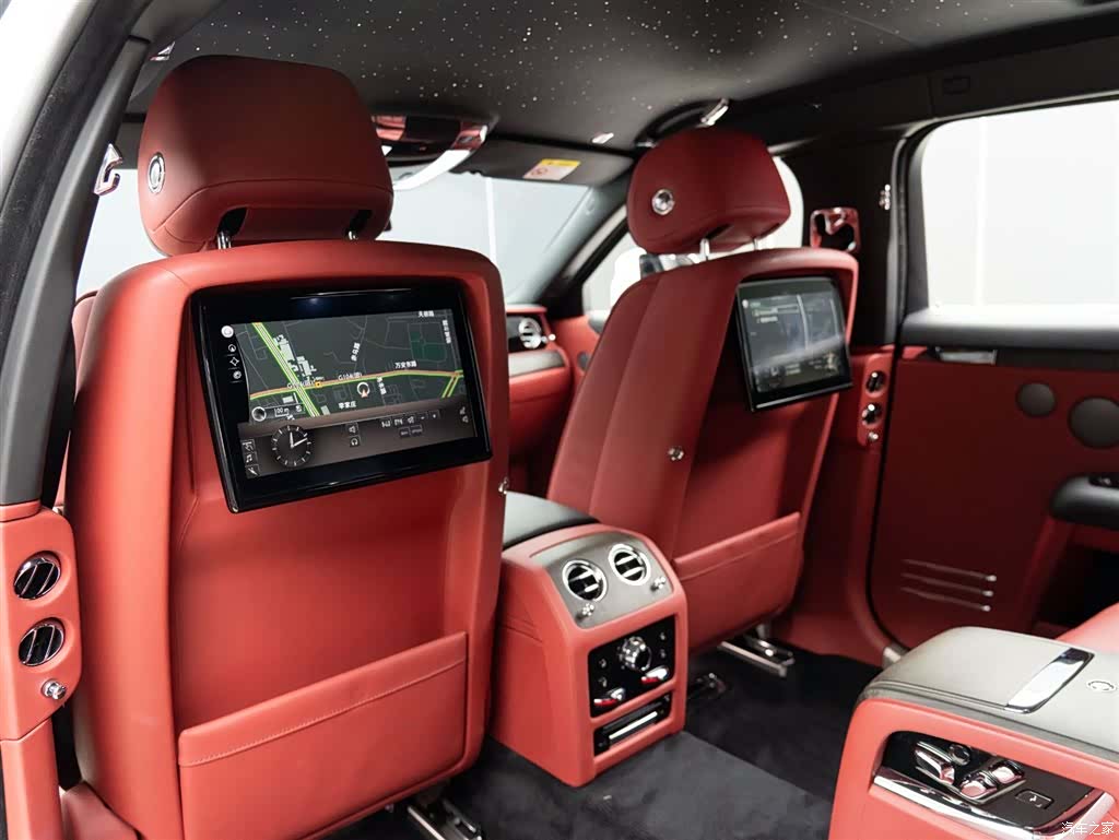 Rolls-Royce Ghost, 2022 14