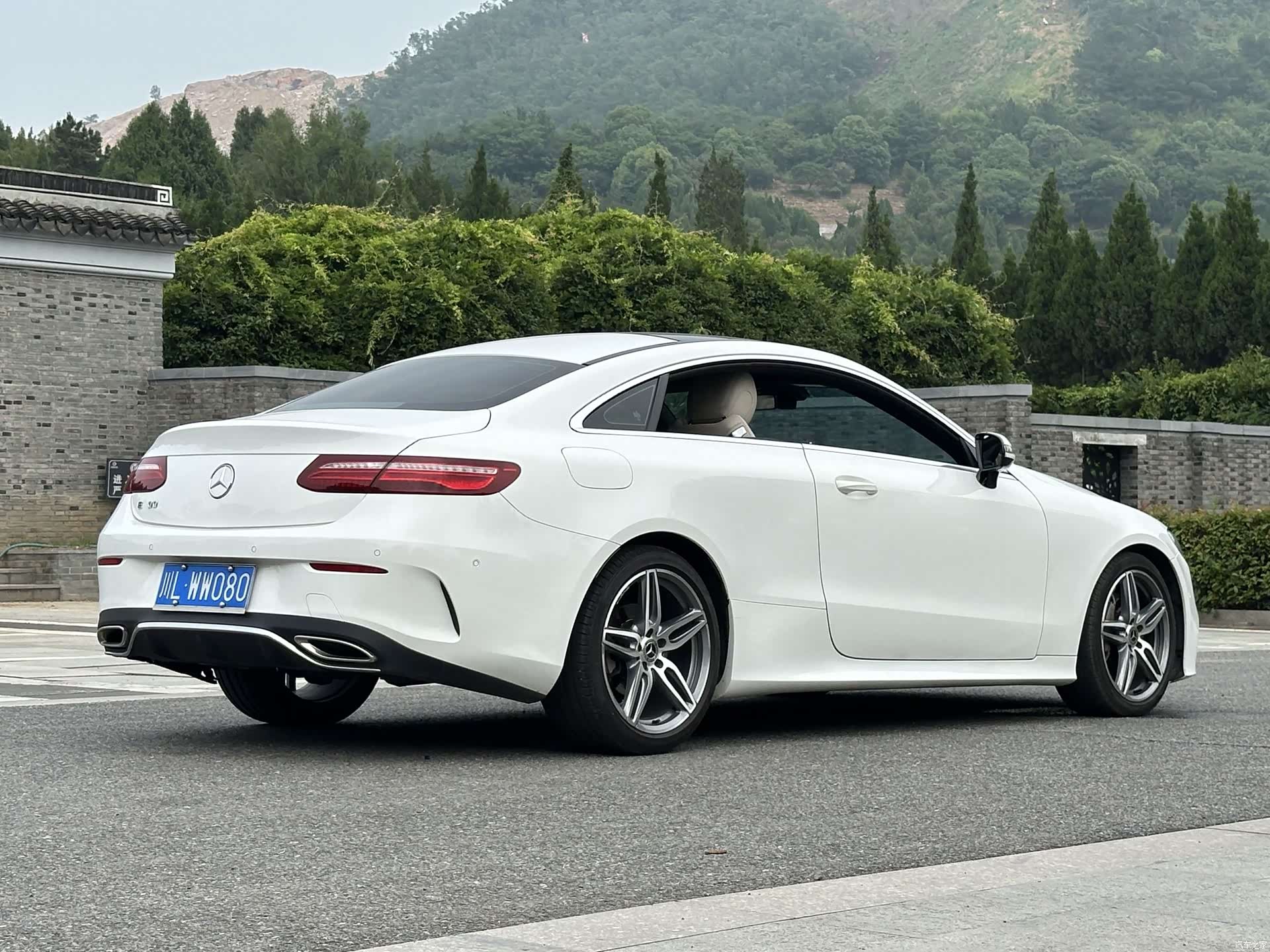 Mercedes-Benz E-Class, 2018 15