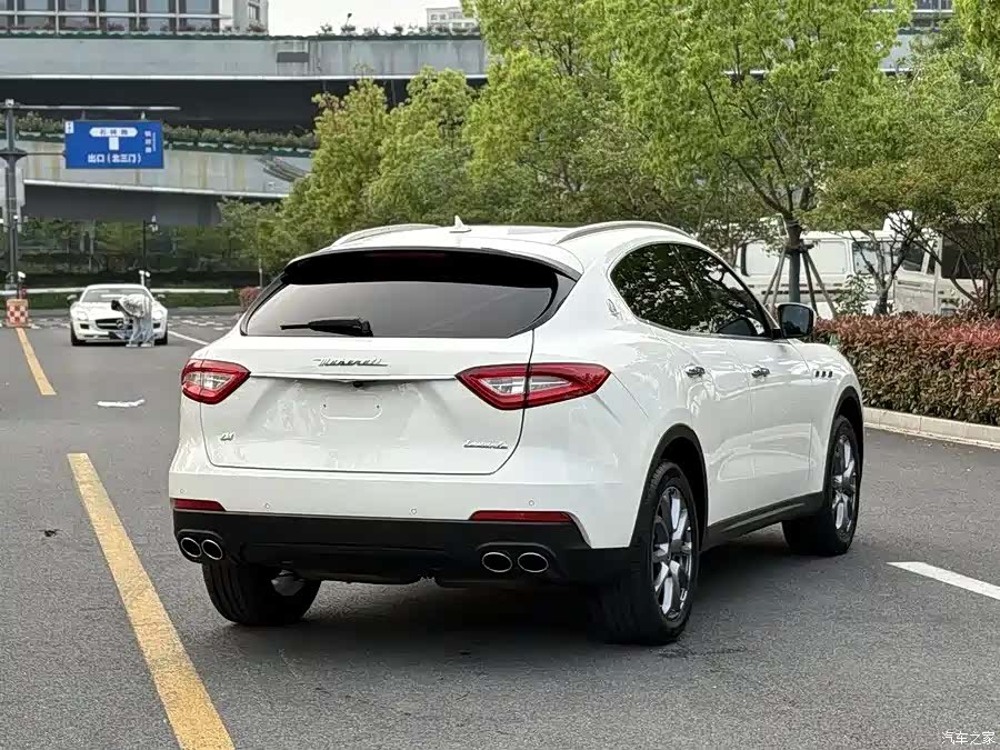 Maserati Levante, 2020 16