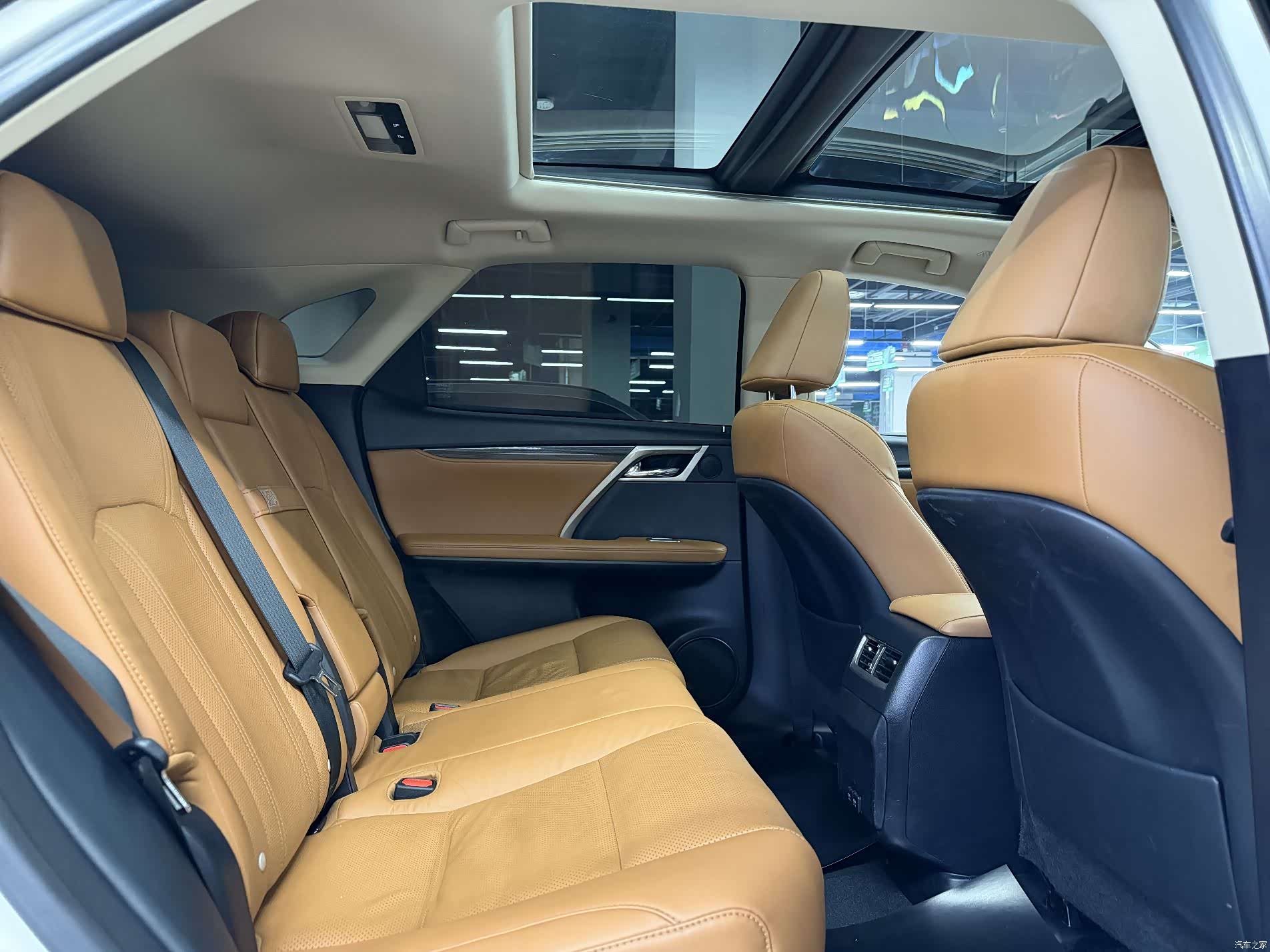 Lexus RX, 2019 7