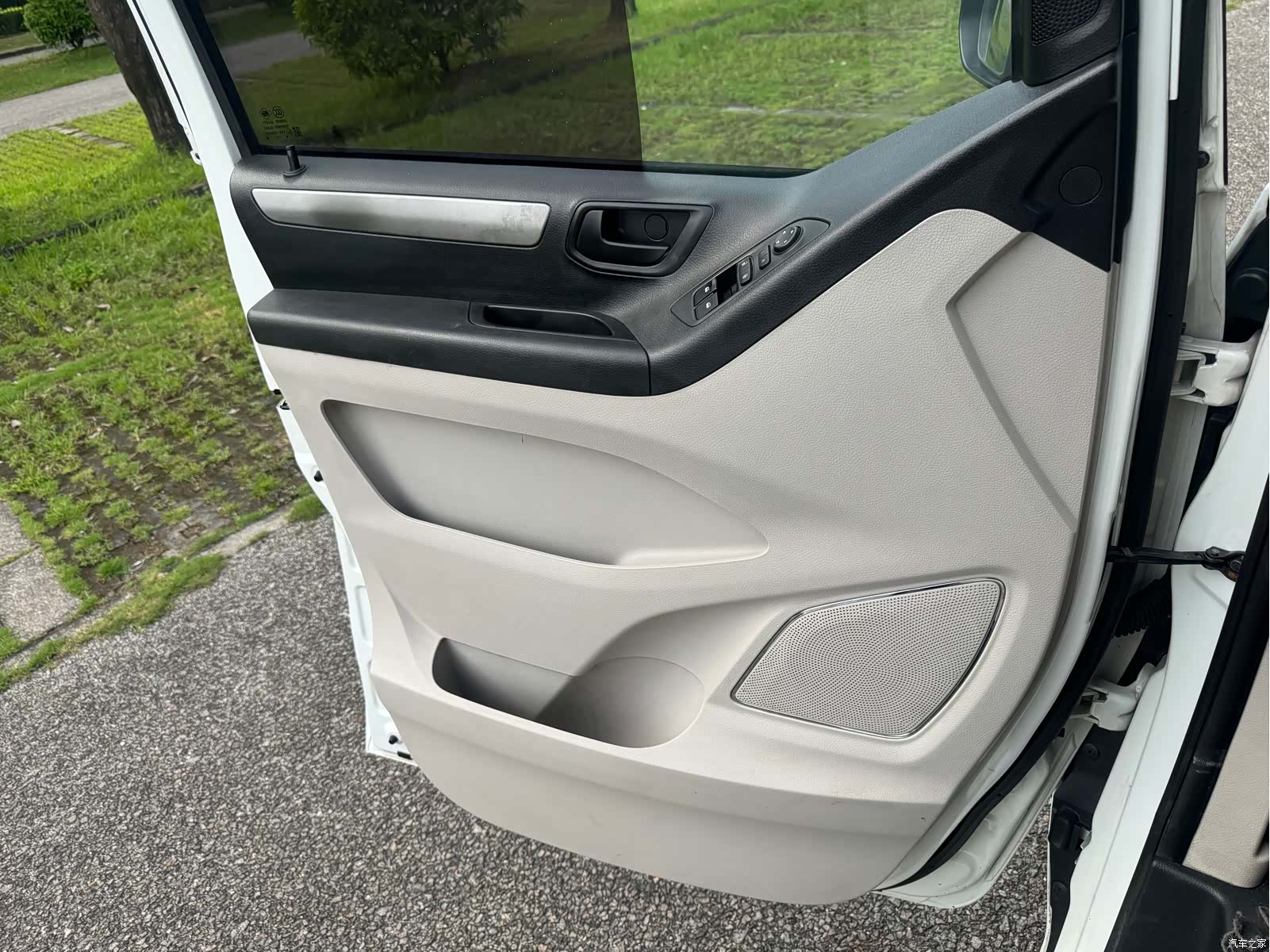 Maxus G10, 2015 18