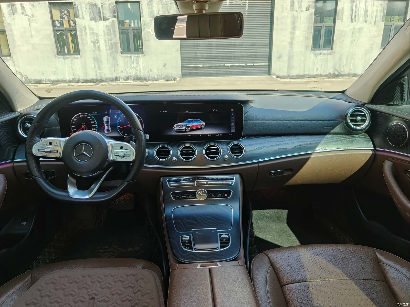 Mercedes-Benz E-Class, 2019 6