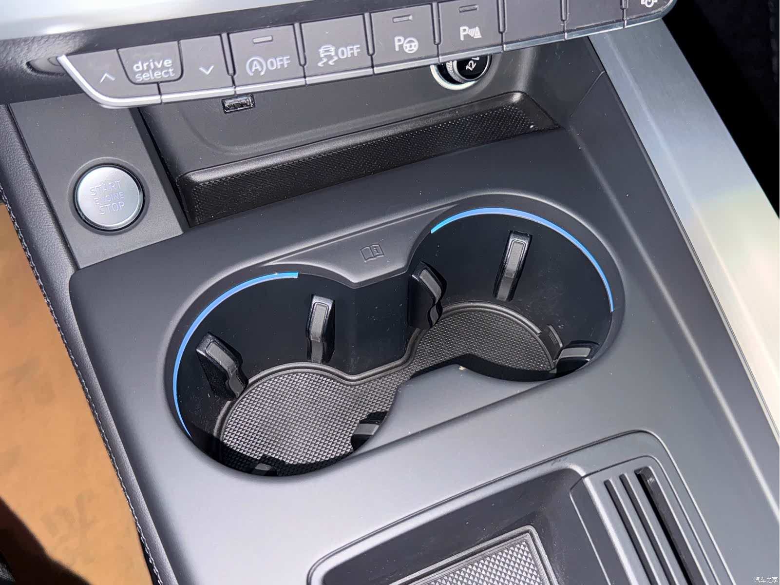 Audi A4L, 2023 20