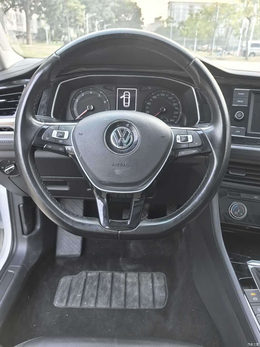 Volkswagen Sagitar, 2019 15