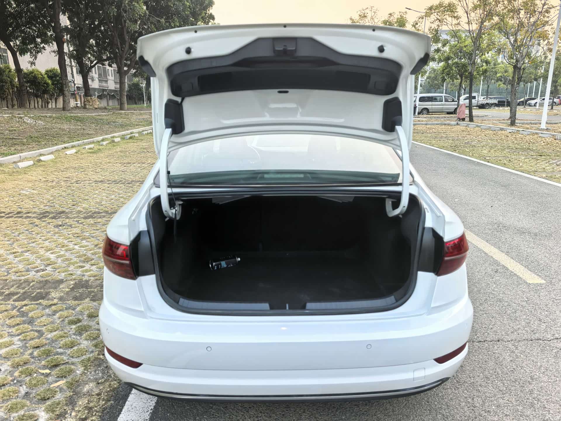 Volkswagen Sagitar, 2019 20