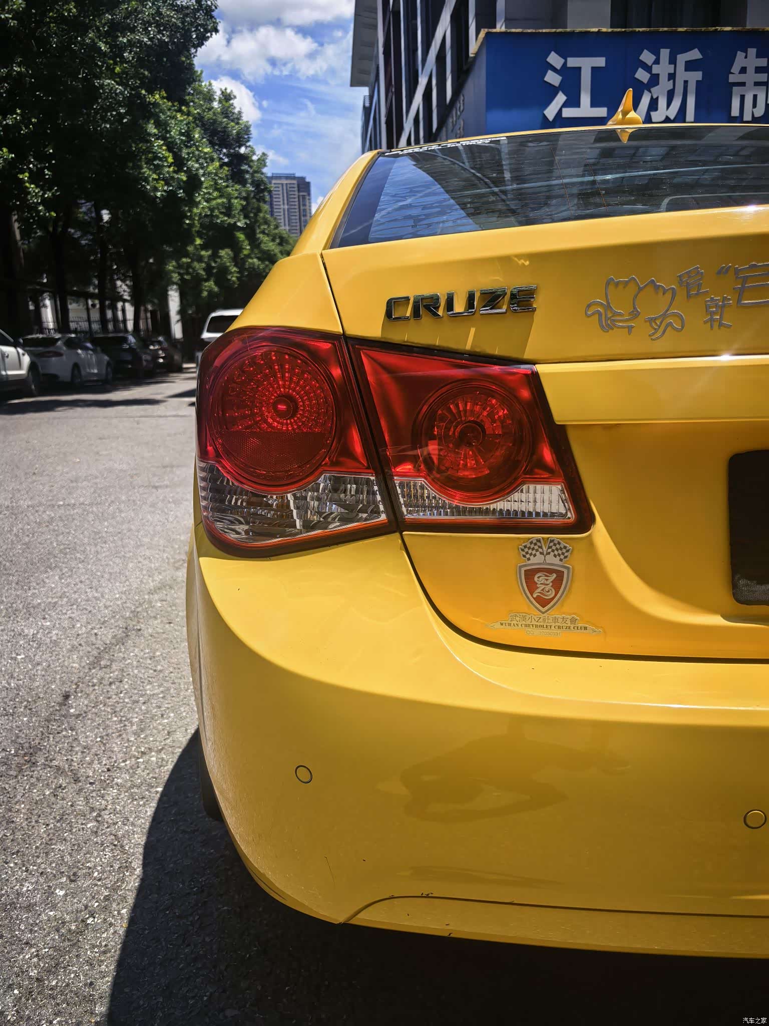 Chevrolet SE, 2011 30