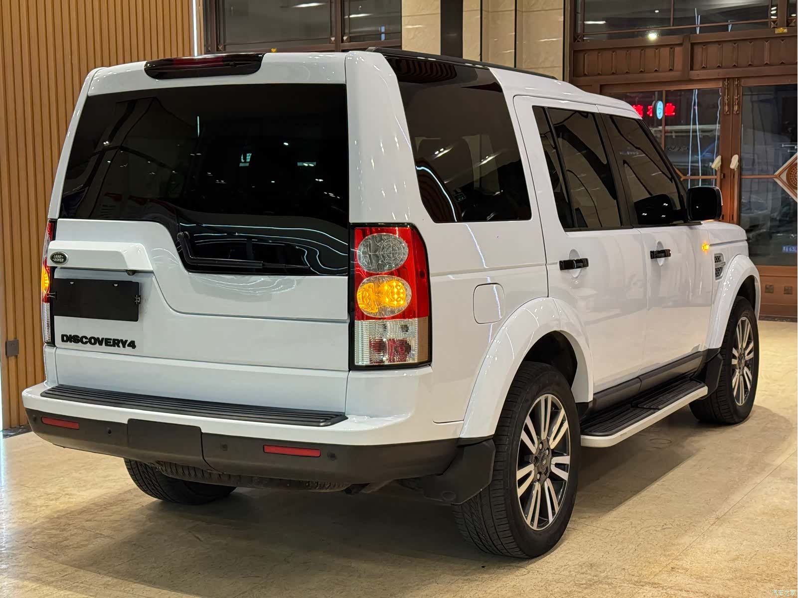 Land Rover Discovery, 2012 4